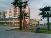 Без посредников,  в центре.